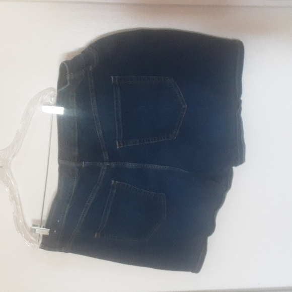 Lane Bryant Pants - Lane Bryant Midrise Girlfriend Cargo Shorts Sz 22